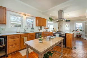 829 Montreat Rd, Black Mountain, NC 28711 - Photo 6