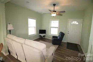 112 E Hartford Ave E, Bessemer City, NC 28016 - Photo 8