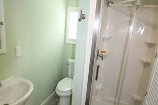 112 E Hartford Ave E, Bessemer City, NC 28016 - Photo 14