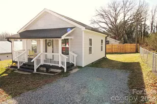 112 E Hartford Ave E, Bessemer City, NC 28016 - Photo 2