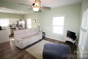 112 E Hartford Ave E, Bessemer City, NC 28016 - Photo 8