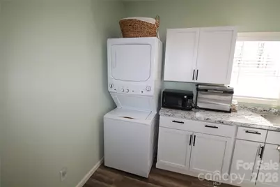 112 E Hartford Avenue E, Bessemer City, NC 28016 - Photo 12