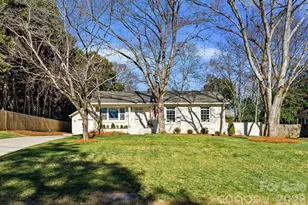 1811 Wedgedale Dr, Charlotte, NC 28210 - Photo 1