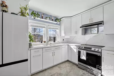 105 Countryside Drive SW, Lenoir, NC 28645 - Photo 4