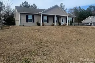 1411 Foxbrook Cir, Lancaster, SC 29720 - Photo 2