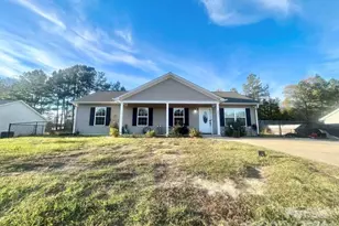 1411 Foxbrook Cir, Lancaster, SC 29720 - Photo 1