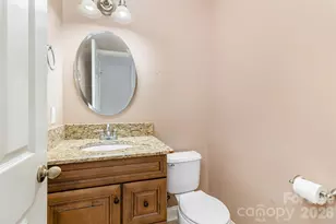 14038 Pinyon Pine Ln, Charlotte, NC 28215 - Photo 10