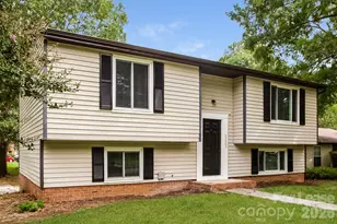 5222 Split Oak Dr, Charlotte, NC 28227 - Photo 4