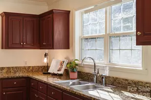 61 Rhododendron Dr, Brevard, NC 28712 - Photo 20