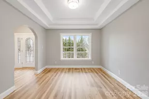 402 Sweetbriar Rd N, Lake Lure, NC 28746 - Photo 2