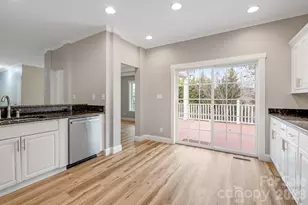 402 Sweetbriar Rd N, Lake Lure, NC 28746 - Photo 4