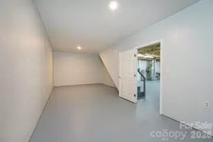 5284 Lisa Ln, Hickory, NC 28602 - Photo 32