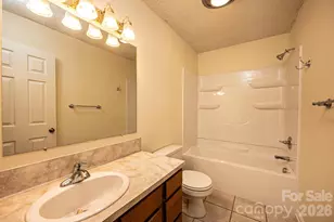 5284 Lisa Ln, Hickory, NC 28602 - Photo 30