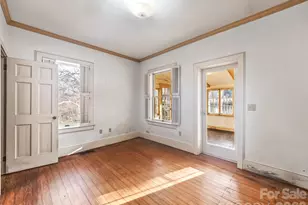 385 Chunns Cove Rd, Asheville, NC 28805 - Photo 22