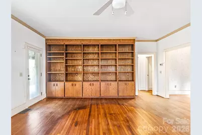 385 Chunns Cove Road, Asheville, NC 28805 - Photo 10