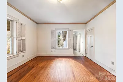 385 Chunns Cove Road, Asheville, NC 28805 - Photo 18