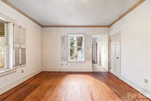 385 Chunns Cove Rd, Asheville, NC 28805 - Photo 18