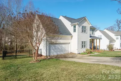 197 Bradford Glyn Drive, Mooresville, NC 28115 - Photo 4