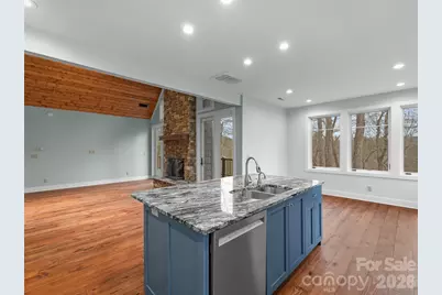 472 Cardinal Road, Brevard, NC 28712 - Photo 16