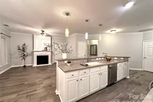 14608 Via Sorrento Dr, Charlotte, NC 28277 - Photo 10