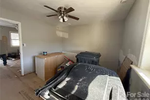 2427 Carmine St, Charlotte, NC 28206 - Photo 34