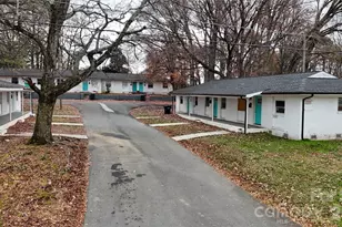 2427 Carmine St, Charlotte, NC 28206 - Photo 2