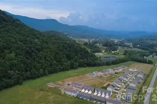 96 Creekwalk Ln, Waynesville, NC 28785 - Photo 2