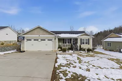 4314 Belmont Drive, Morganton, NC 28655 - Photo 2