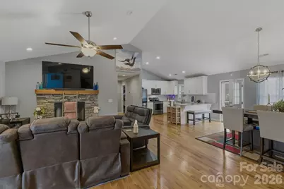 4314 Belmont Drive, Morganton, NC 28655 - Photo 10