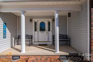 2576 Rolling Ridge Dr, Hickory, NC 28602 - Photo 10