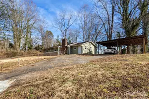 45 Gash Farm Rd, Asheville, NC 28805 - Photo 2