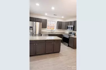 111 Lynch Circle, Mooresville, NC 28117 - Photo 6