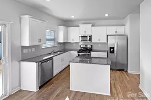 9639 Margrave Dr, Gastonia, NC 28056 - Photo 2