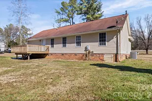 865 N Hwy 161 Hwy, Clover, SC 29710 - Photo 32