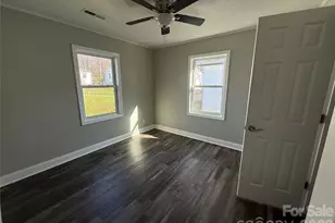 2439 Carmine St, Charlotte, NC 28206 - Photo 10