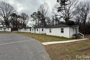 2439 Carmine St, Charlotte, NC 28206 - Photo 6