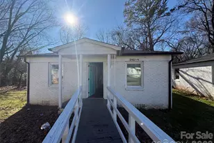 2439 Carmine St, Charlotte, NC 28206 - Photo 16