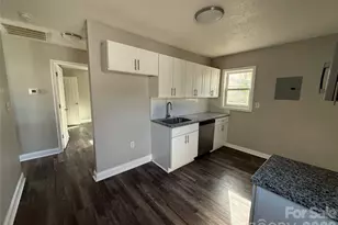 2439 Carmine St, Charlotte, NC 28206 - Photo 12