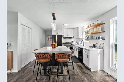 1 Thornwood Lane, Hendersonville, NC 28792 - Photo 4