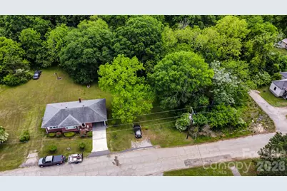 216 Ligon Street, Chester, SC 29706 - Photo 1