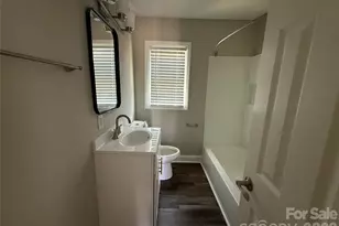 2225 Alma Ct, Charlotte, NC 28206 - Photo 8