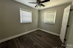 2225 Alma Ct, Charlotte, NC 28206 - Photo 10