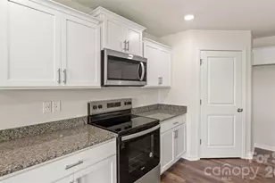 76 Creekwalk Ln, Waynesville, NC 28785 - Photo 4