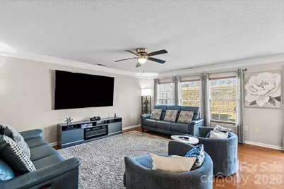 13715 Rutherglen Court, Charlotte, NC 28213 - Photo 8