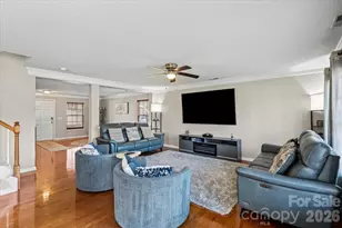 13715 Rutherglen Ct, Charlotte, NC 28213 - Photo 10