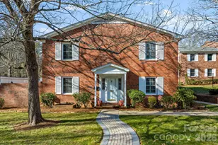 1411 Kensington Rd, Hendersonville, NC 28791 - Photo 2