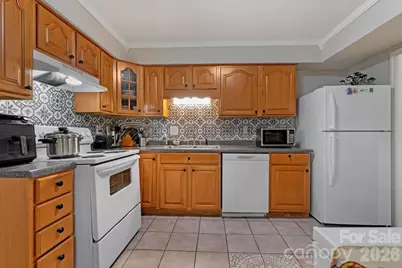 7920 Shady Oak Trail, Charlotte, NC 28210 - Photo 6