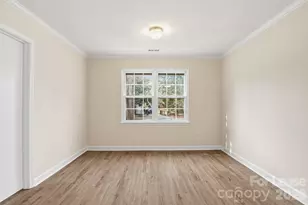 7224 Hackberry Ln, Charlotte, NC 28226 - Photo 8