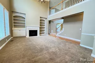2421 Arden Gate Ln, Charlotte, NC 28262 - Photo 2