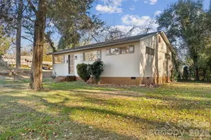 2701 Sonora Ln, Charlotte, NC 28208 - Photo 1